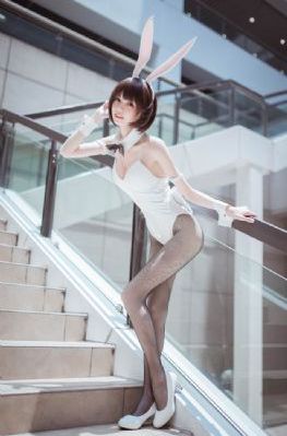 男人扒开美女狂揉_1080免费观看超清