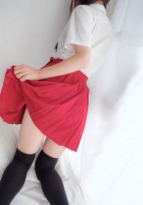 亚洲AV无码精品色午夜在线看_电影无删减版